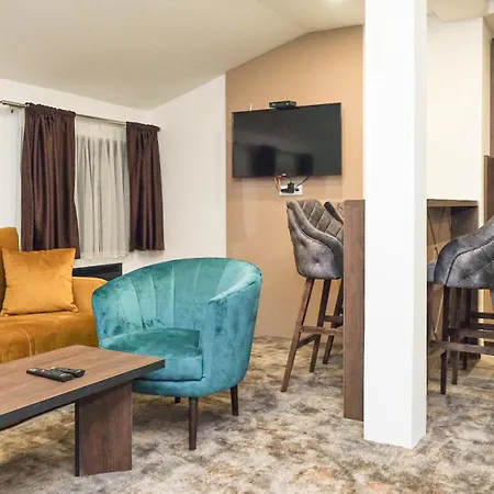 Hotel Harmonija - Harmonia Palace Lisina