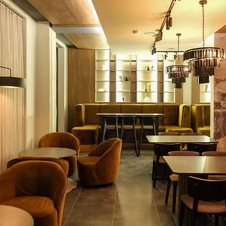 Hotel Harmonija - Harmonia Palace Lisina
